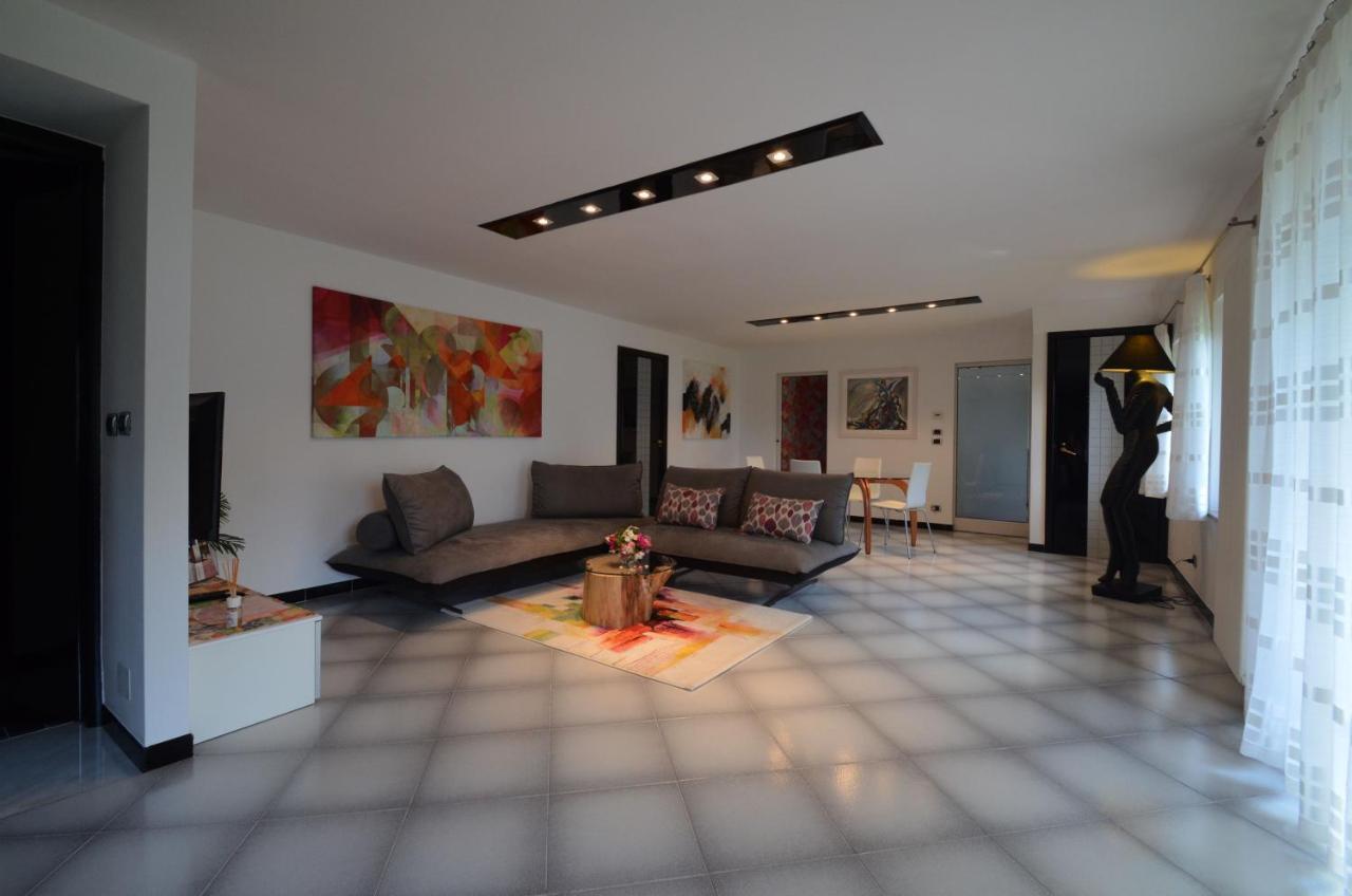 Pikes Villa Pulfero ภายนอก รูปภาพ